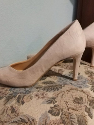 Suede pumps new, size 38
