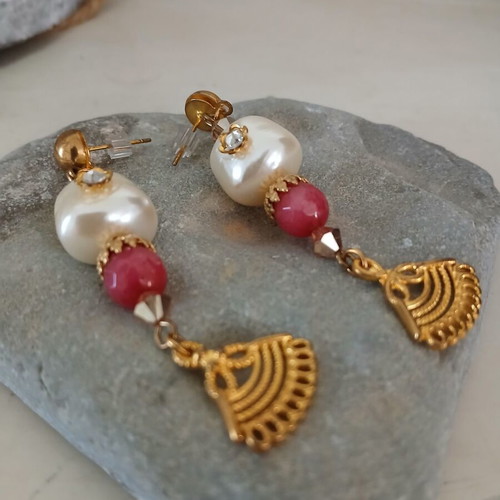 Earrings with pearls, semi-precious stones and Swarovski crystals new