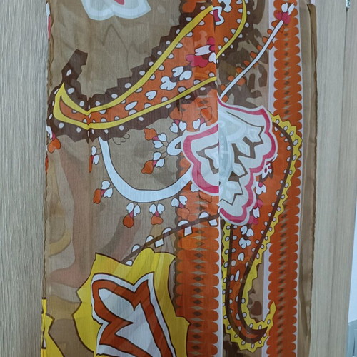 Scarf like new with colorful lachour pattern, can be worn as pareo