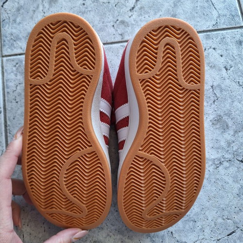 Adidas kids Campus 00s red sneakers new, size 31