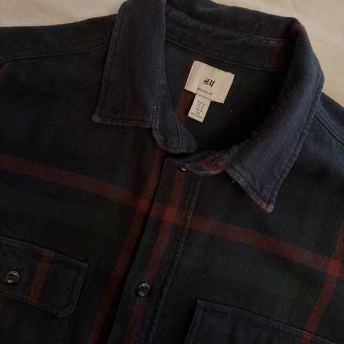 H&M checked shirt like new, size M to L, multicolor