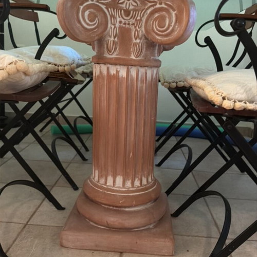 Dining set with six chairs like new, glass top and black frame
