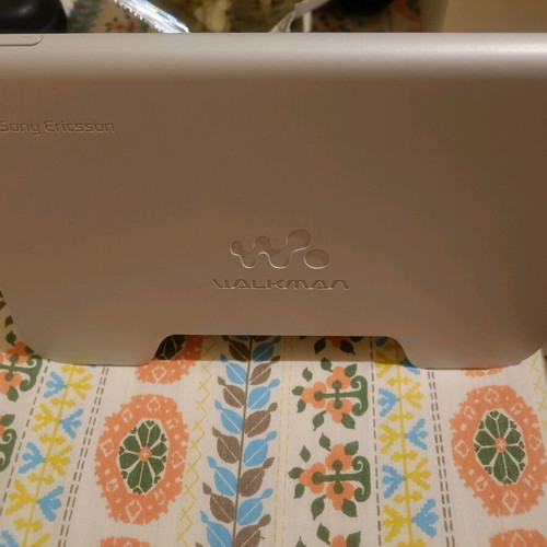 Sony Ericsson speakers like new
