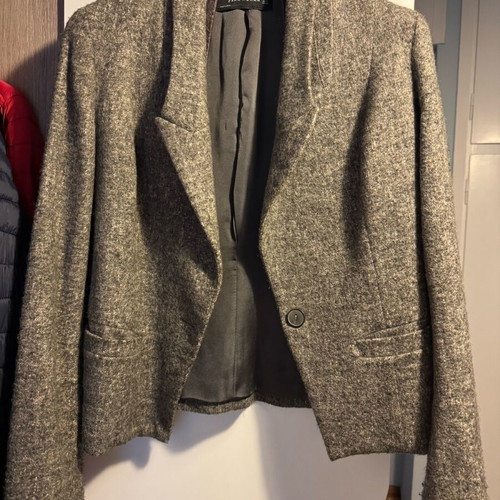 Wool jacket with silk small in excellent condition, gray