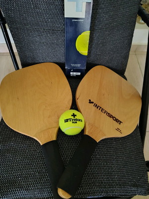 Intersport Beach Rackets and 3 Balls New