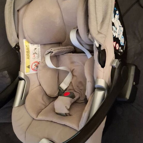 Inglesina Electa Car Seat like new for infants