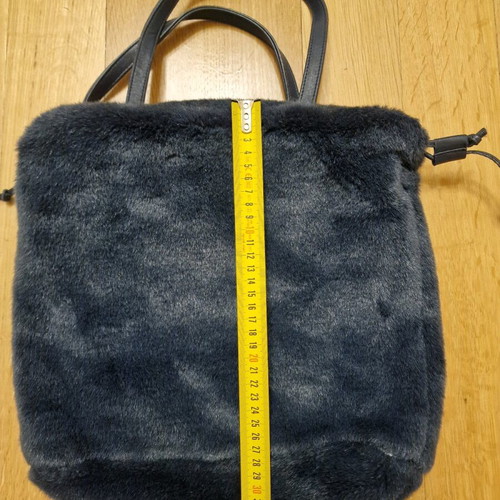 Zara women's furry shoulder bag like new, blue