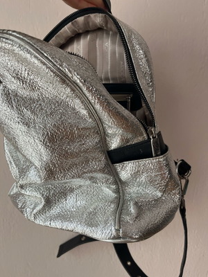 Doca backpack like new, gray