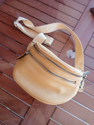 Κίτρινη crossbody τσάντα μέσης με ρυθμιζόμενο λουρί