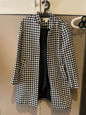 H&M longline jacket like new, black and white houndstooth