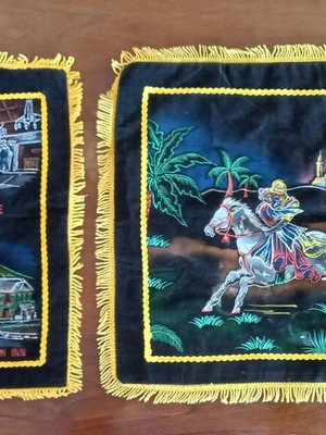 Set of 2 used velvet pillowcases with gold tassels and fringes