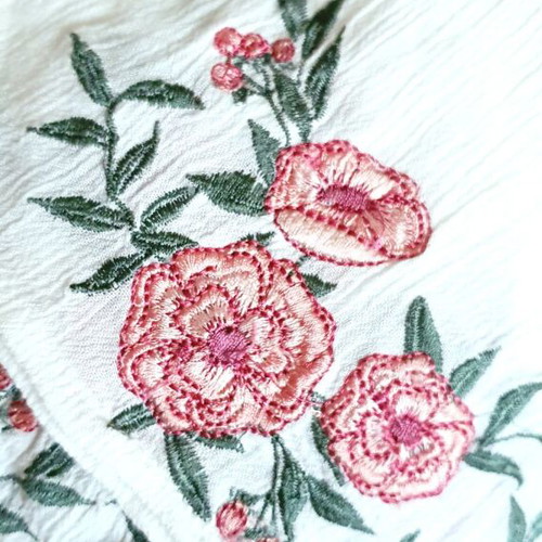 Blouse with embroidery new, short, size S, white