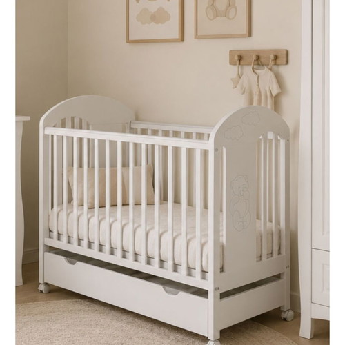 Pali baby cot with mattress