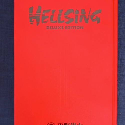 Hellsing Deluxe 2 like new, in English