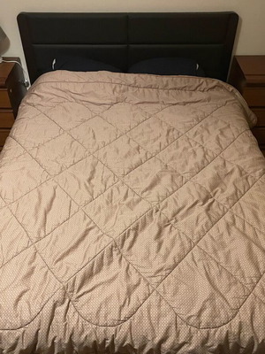 Διπλό κρεβάτι με ανατομικό στρώμα σαν καινούργιο