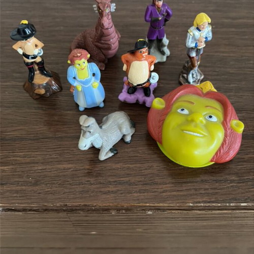 Kinder Shrek toys 2007 Disney like new