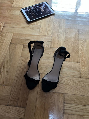 WS velvet sandals size 41, like new, black