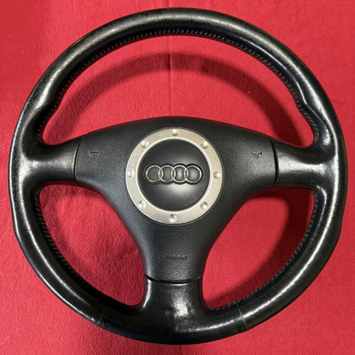Audi TT Mk1 steering wheel with airbag