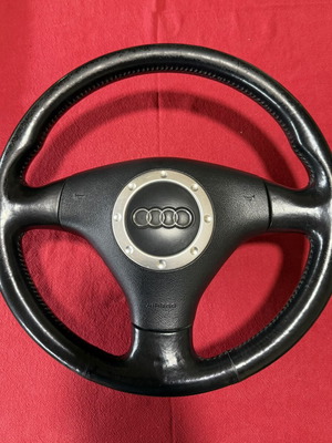 Audi TT Mk1 steering wheel with airbag