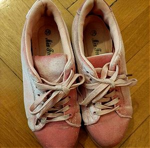 Ροζ παπούτσια