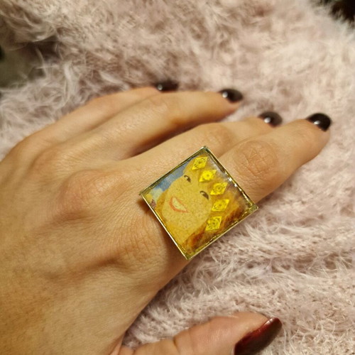 Ring with liquid glass handmade new