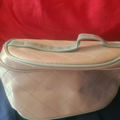 Set of 3 cosmetic bags like new