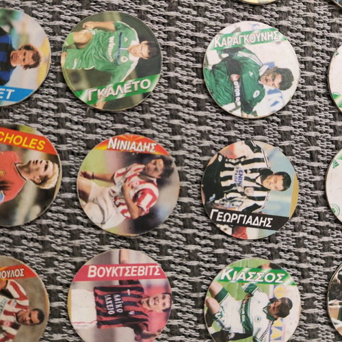 Football tazos very old, pack of 26, in very good condition
