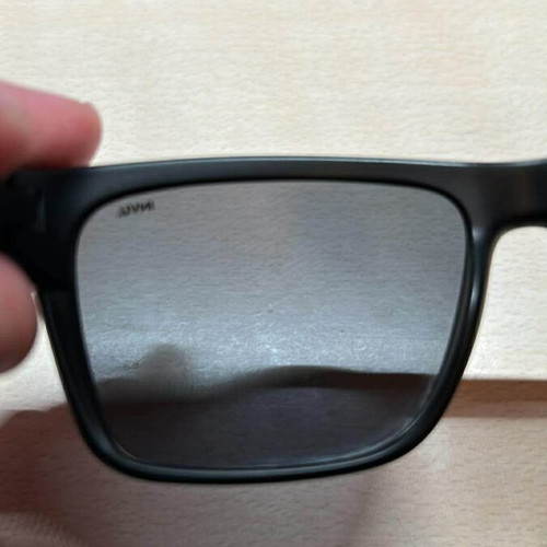 Invu Unisex Plastic Polarized Sunglasses A2113 like new, black