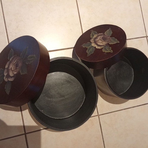 Decorative wooden boxes like new, set of 2