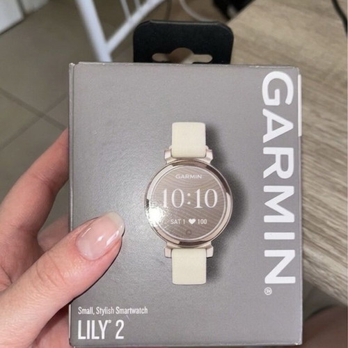 Garmin Lily 2 smartwatch like new