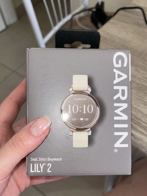Garmin Lily 2 smartwatch like new