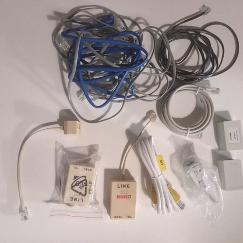 Cables and splitters like new, set