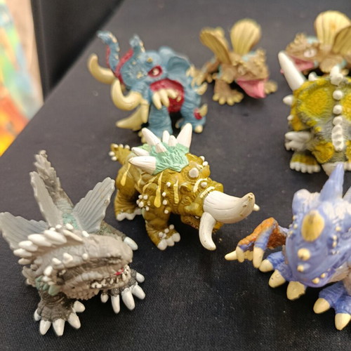 Dinofroz 2012 figures set of 8, used, Giocchi Preziosi