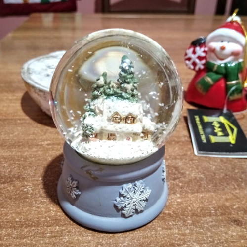 Christmas decoration set with snow globe and snowman new