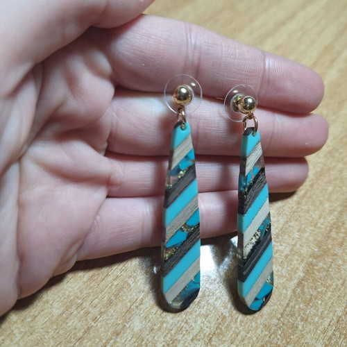 Turquoise earrings new with turquoise, brown and gold details