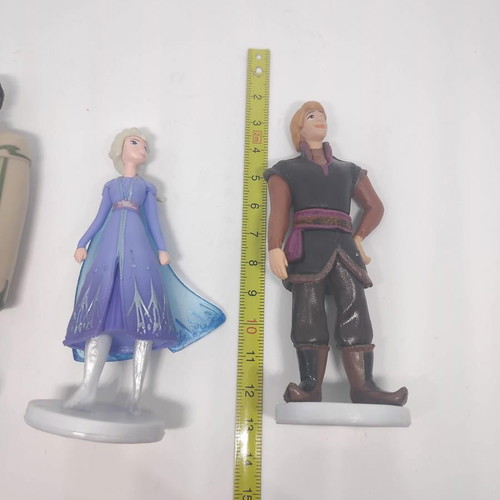 Frozen II Disney collectible figure set, like new, 10 pcs