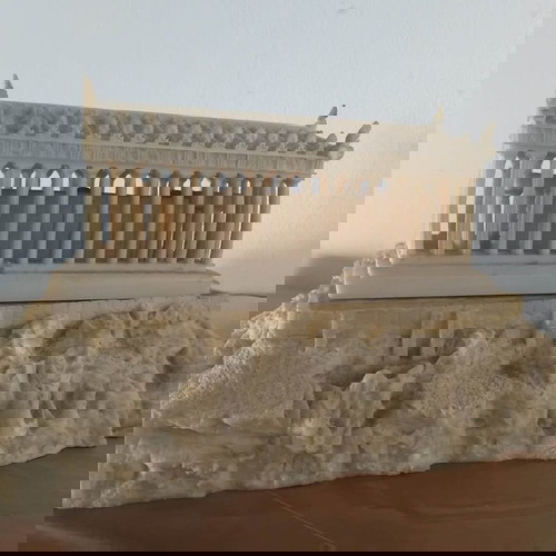 Alabaster Acropolis statue used with two ceramic frames