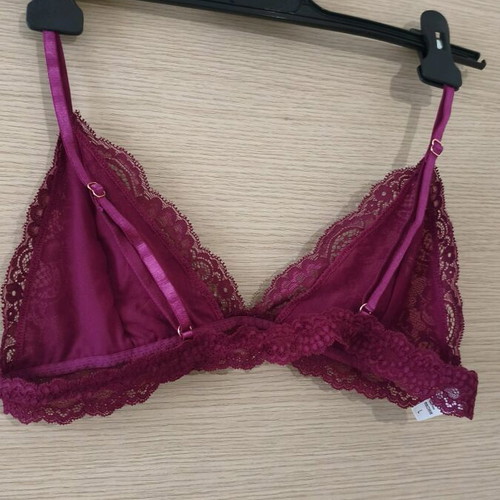 Lace bralette new, fuchsia with adjustable straps