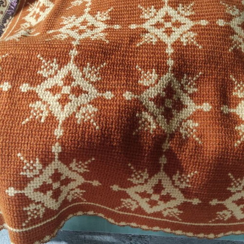 Knitted wool blanket like new, handmade two-tone