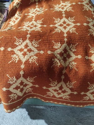Knitted wool blanket like new, handmade two-tone