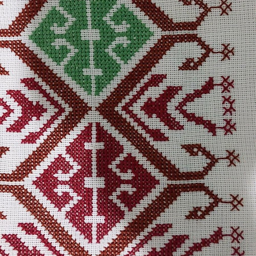 Table runner 70x37cm with 2 napkins 28.5x20.5cm new, burgundy-green on white etamine