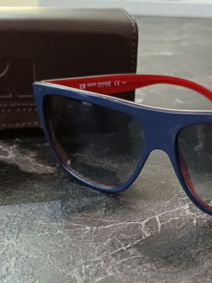 Слънчеви очила Boss Orange BO 0082/S като нови, сини и червени