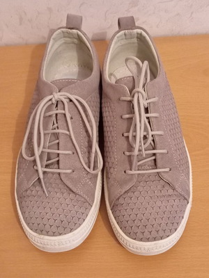 Women's suede sneakers size 37 like new, gray