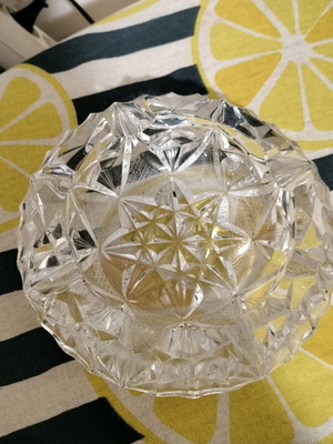 Crystal ashtrays set of 2 like new