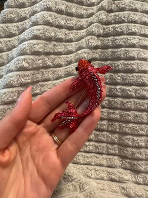 Koi fish pin new, silver, excellent quality