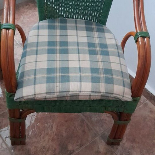 Bamboo set of 4 pieces like new with cushions