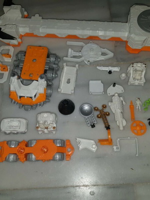 Πακέτο Matchbox Mega-Rig Powered Space Base μεταχειρισμένο