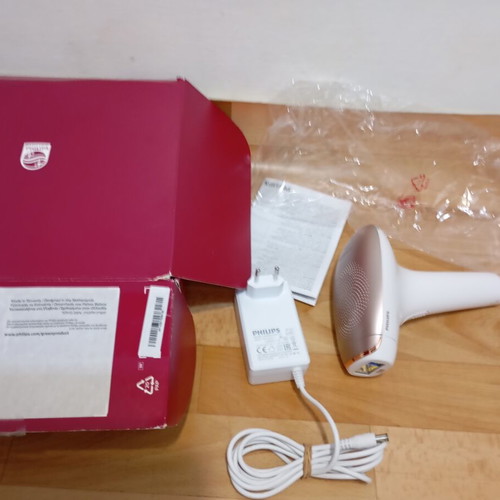 Philips laser hair removal device