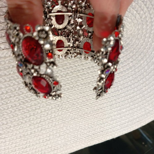 Wide women's bracelet like new, vintage style with ruby crystals