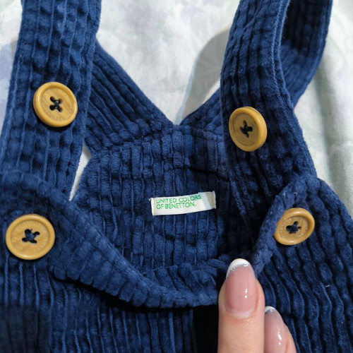 Benetton overalls like new, 12 months, side buttons and pocket
